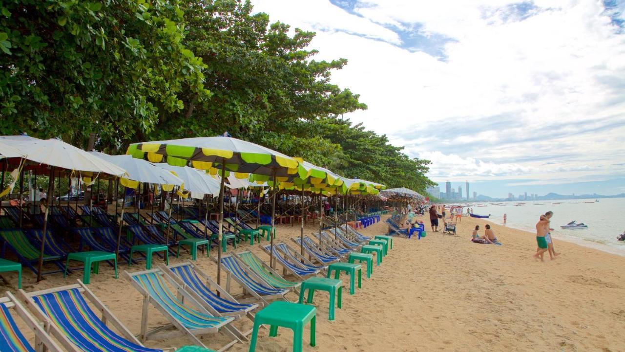 Max's Jomtien Beach House Pattaya Exterior foto